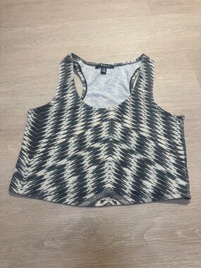 UK2LA Black and White Geometric Racerback Crop Tank